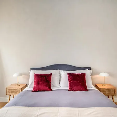 Golden Horizon Residence Luxury Apartments 3Bd *